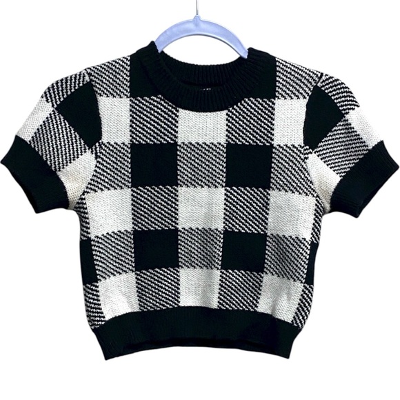 Full Tilt | Size S Black & White Buffalo Check Knit Short Sleeve Crop Sweater - Picture 1 of 8